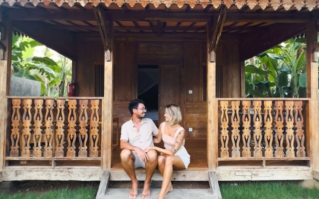 Mangroove Bay Boutique Hostel