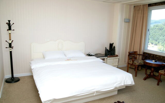 Chuncheon Bears Hotel