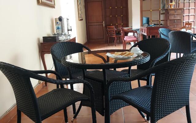 Balira Airport Hotel