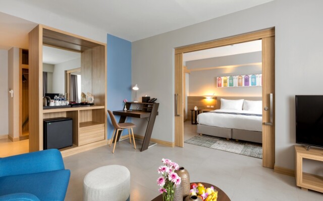 Journeyhub Phuket Patong Hotel