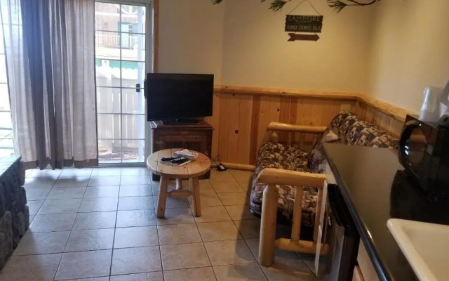 Rodeway Inn & Suites Fireside Lodge