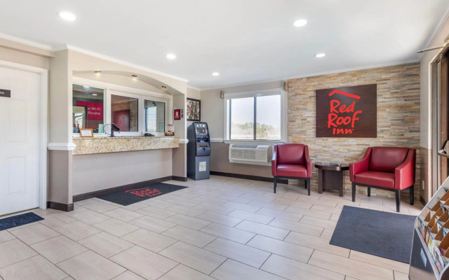 Red Roof Inn Suffolk