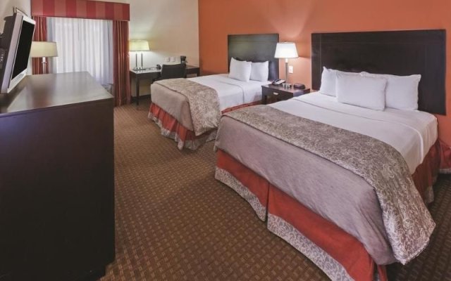 La Quinta Inn And Suites Port Arthur