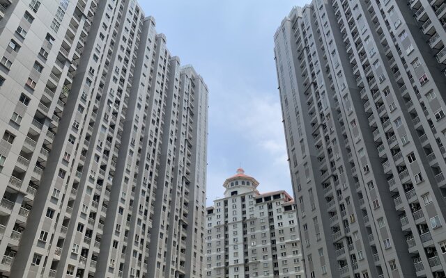 Strategic And Compact Studio Apartment At Royal Mediterania Garden Residence