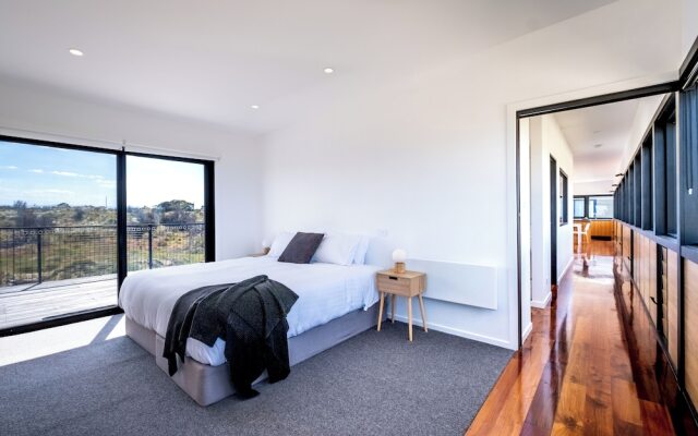 Elements - Freycinet Holiday Houses