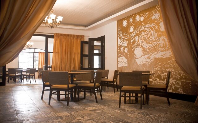 Kenny Hotel