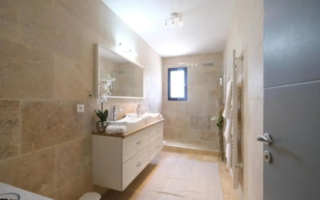 Charming Holiday Home With Private Pool