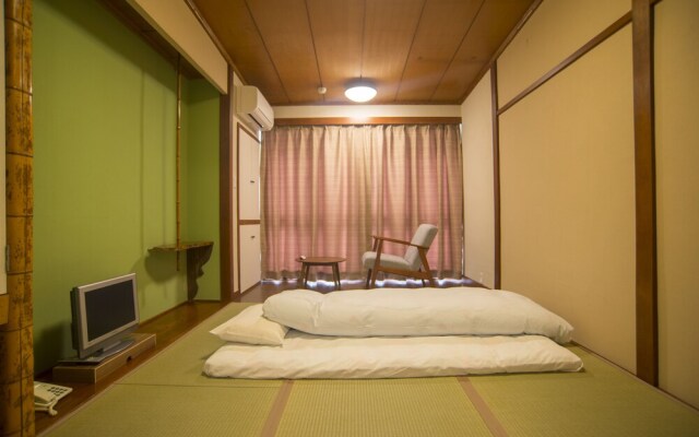 TAWARAYA (Family-Run Japanese Inn)