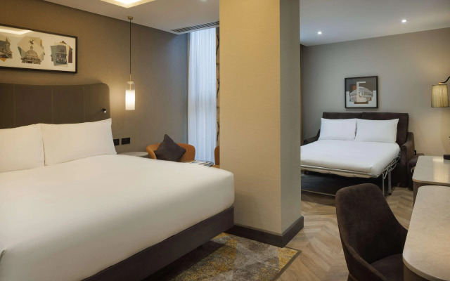 DoubleTree by Hilton London Victoria