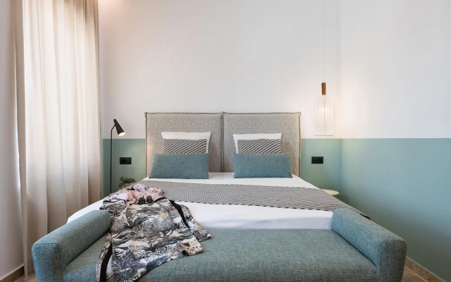 Domi Luxury Apartment by Cura Villas