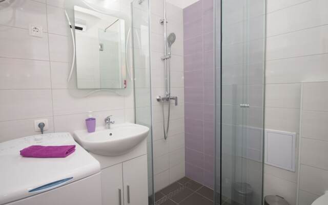 Studio Apartment Ema