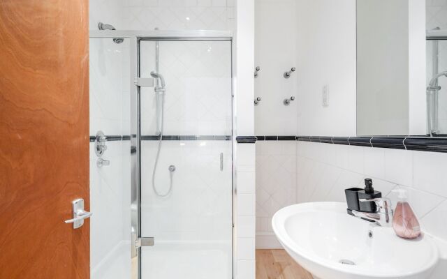 Nevern sq 2 Bed 2 Bath Cromwell