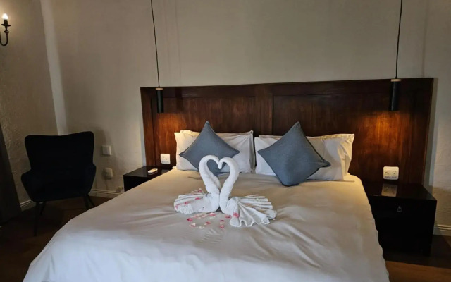 Shumba Valley Lodge