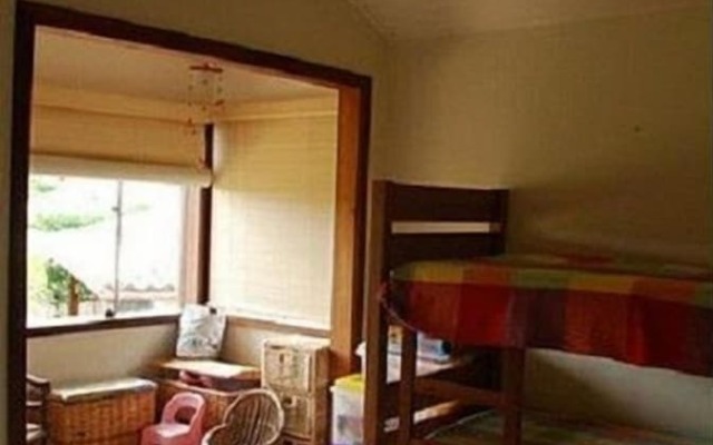 Casa 4 suites a 200m da Rua das Pedras