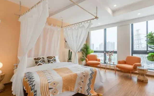 Rabbit City Homestay (Shenzhen Pinghu South China City Branch)