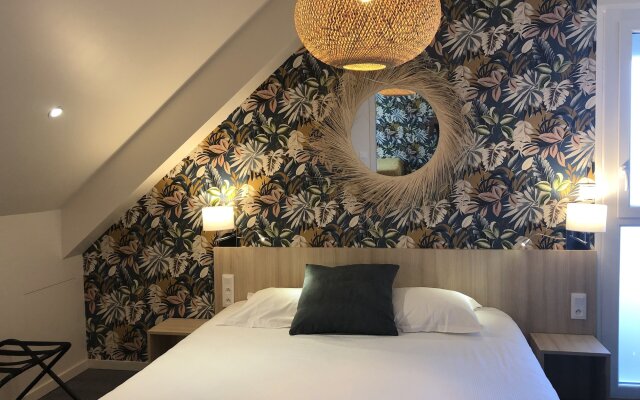 Logis Hôtel Au Chêne Vert