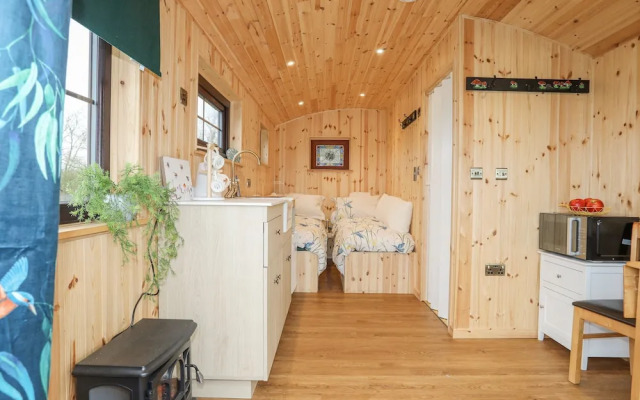 Tal Sarn Shepherd Hut