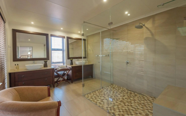 Rockfig Lodge Madikwe