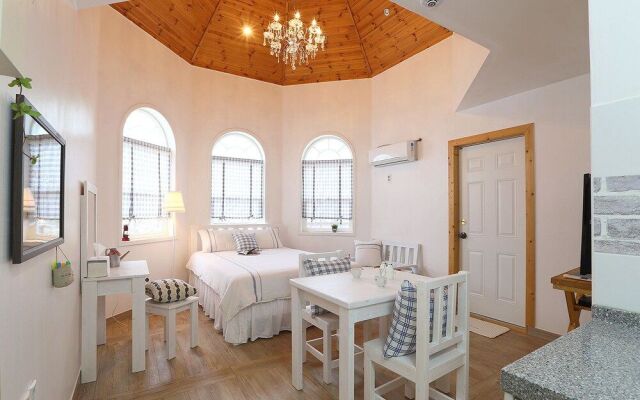 Yellow star Pension
