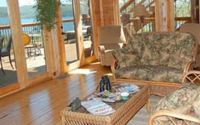 White River Lodge Bed and Breakfast