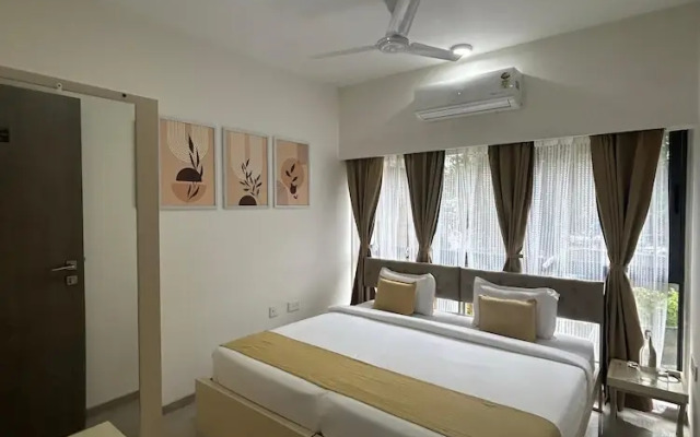 Z Bliss Suites