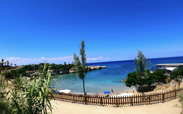 Malama Beach Holiday Village