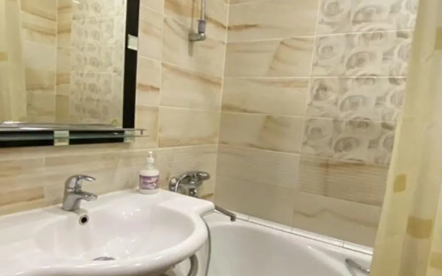 Апартаменты на проспекте Врача Сурова 24