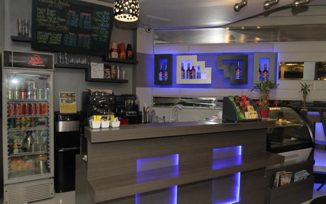 Eloisa Royal Suites