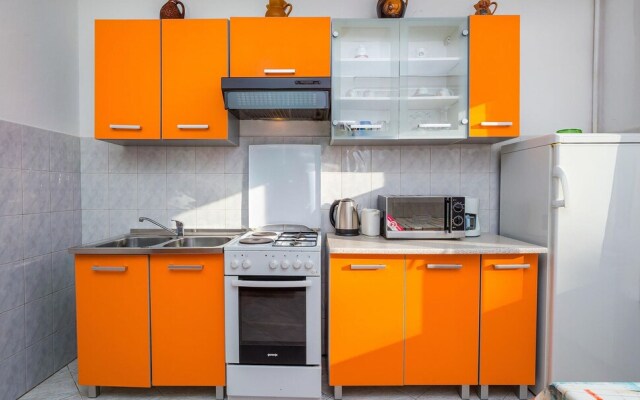 Amazing Home in Kapelica With Wifi and 2 Bedrooms