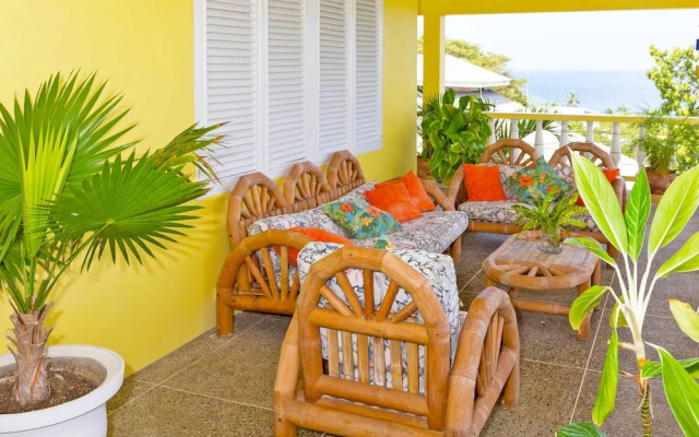 Hibiscus Heights