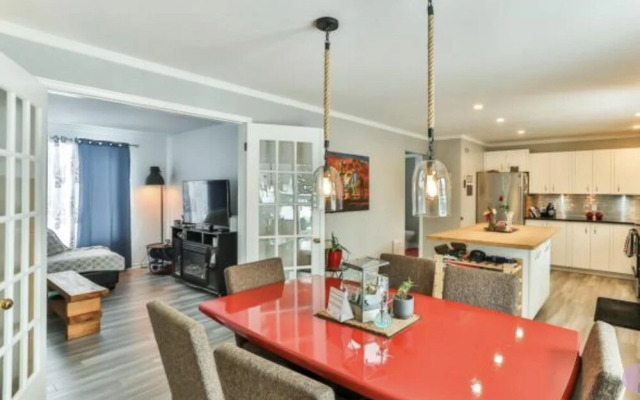 Stunning 2-bed House in Gatineau