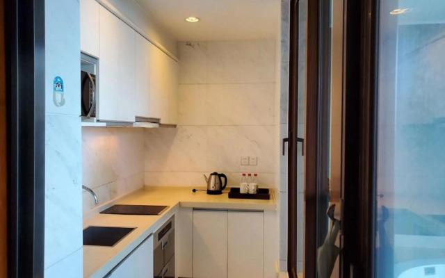 Amanda Seaview Resort Apartment