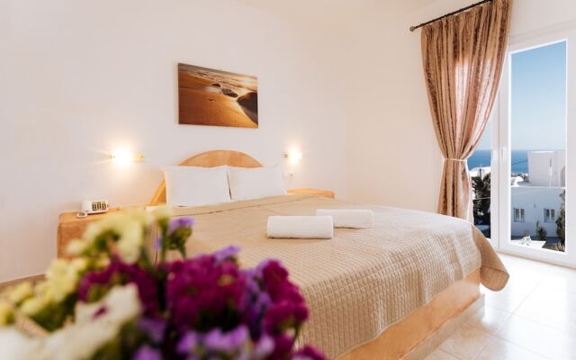 Nikos Hotel