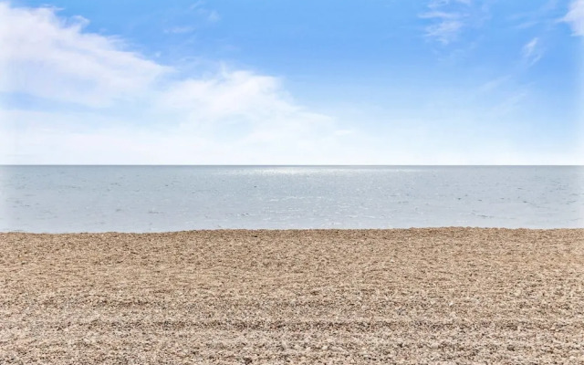 The Coastal Crab - Family-friendly Three-bed Beach House in Pevensey