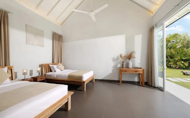 Villa Swarna by Nakula