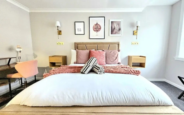 Warm & Cosy Home in Glasgow