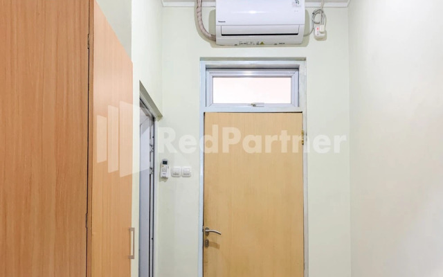 Oma Uti Syariah RedPartner near Stasiun Lempuyangan