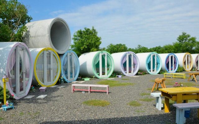 Pipe House Hostel
