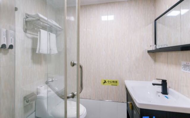 Huijia Business Hotel