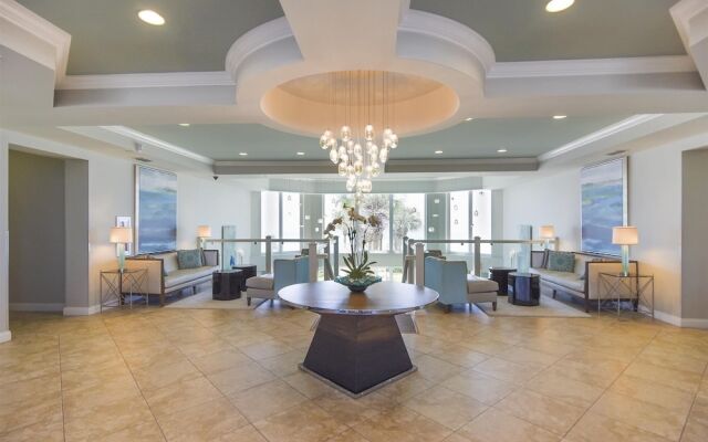 Silver Beach Towers 1905e 3 Bedroom Condo by RedAwning