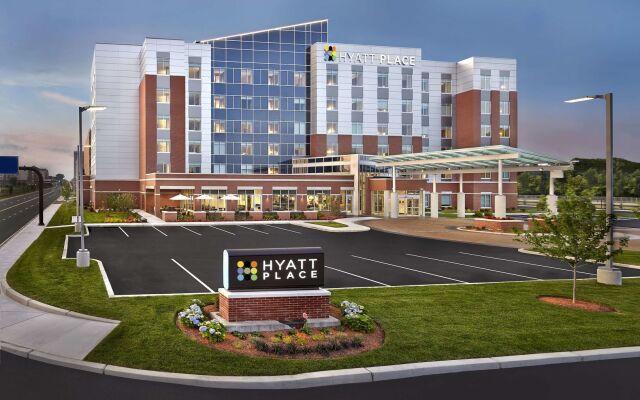 Hyatt Place Warwick / Providence Airport
