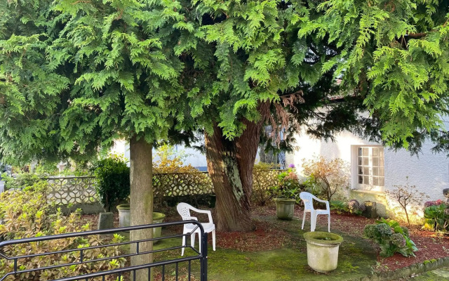 THE CEDAR TREE HOUSE Studio 48