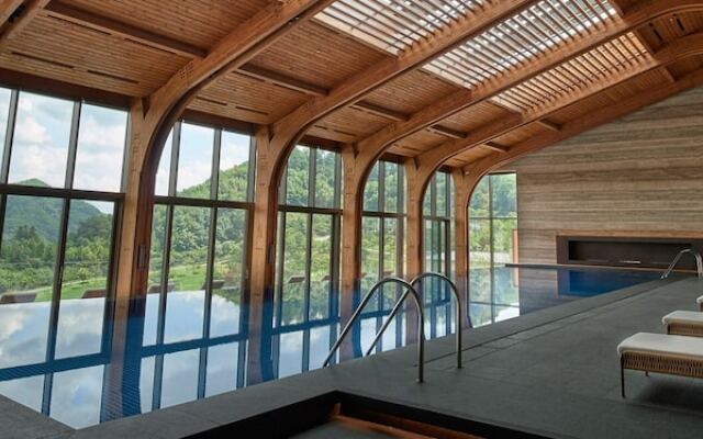 Sagewood Hongcheon Hotel