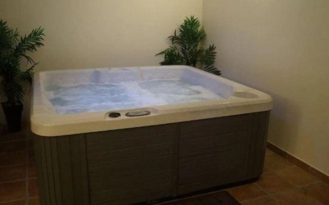 Domaine De Lhostreiere