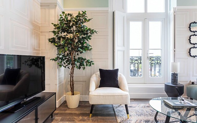 Crystal Palace Residence I