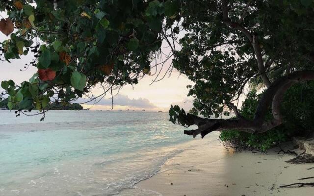 Rasdhoo Dive Lodge