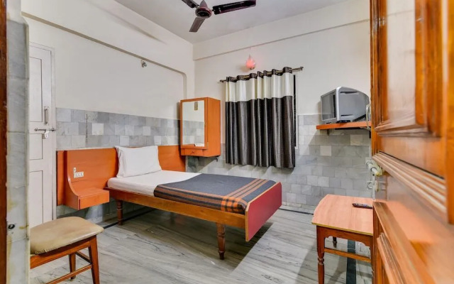 Hotel Ganesh by OYO Rooms