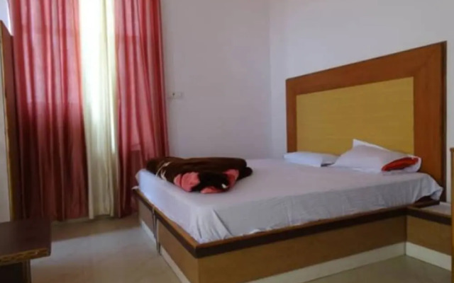 Hotel Jhansla By GRB