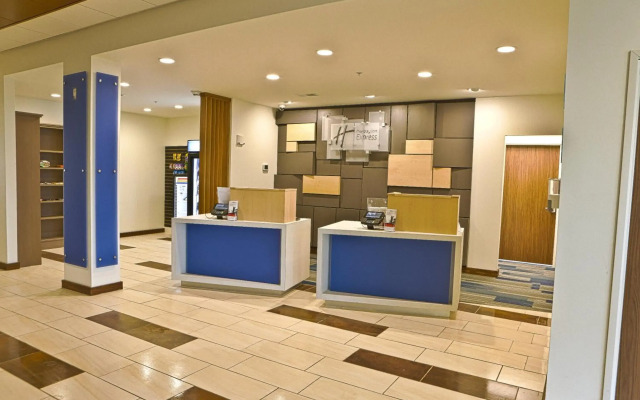 Holiday Inn Express & Suites Rochester Hill - Detroit Area by IHG