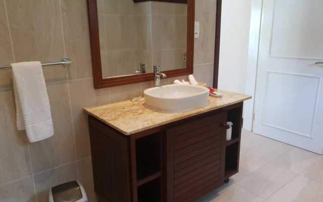 Cote d'Or Footprints